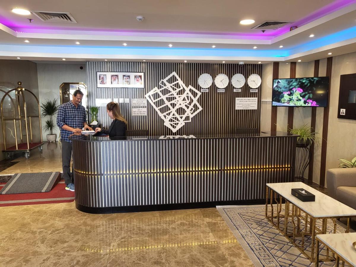 Sirius Tower Aparthotel Manama Exterior photo