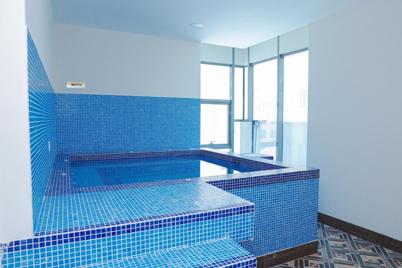 Sirius Tower Aparthotel Manama Exterior photo