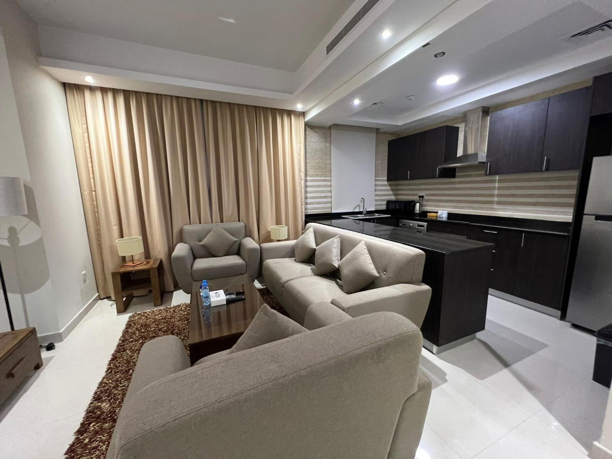 Sirius Tower Aparthotel Manama Exterior photo