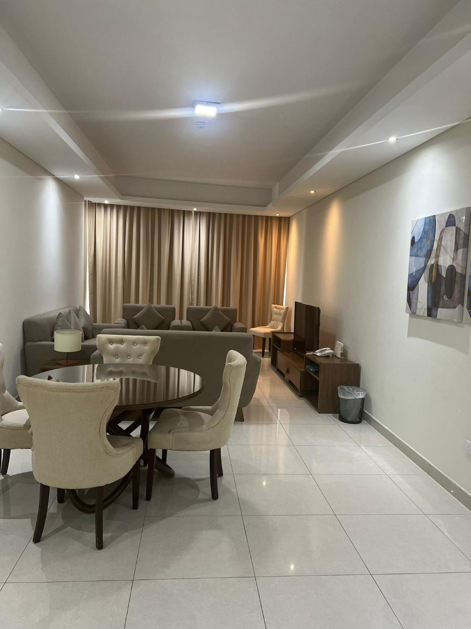 Sirius Tower Aparthotel Manama Exterior photo