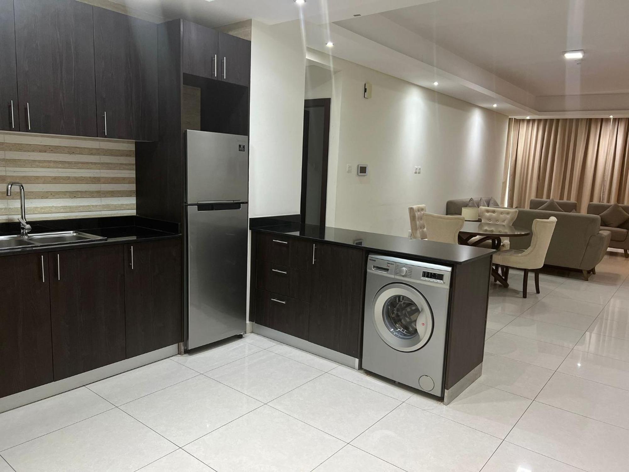 Sirius Tower Aparthotel Manama Exterior photo